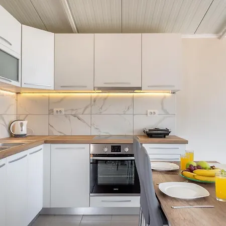 Holiday home Faraklata Cottages