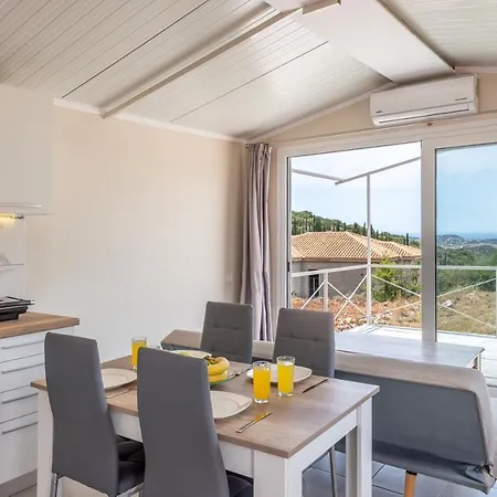 Faraklata Cottages *